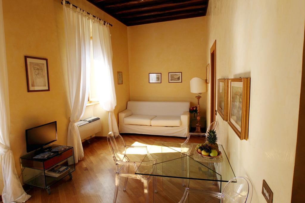 Domus Pellegrino Villa Rome Exterior photo